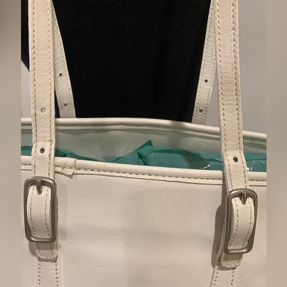 VNTG COACH LEGACY WEST CLASSIC SHOPPER WHITE LEATHER 9813 SILVER HARDWARE RARE - Picture 7 of 14